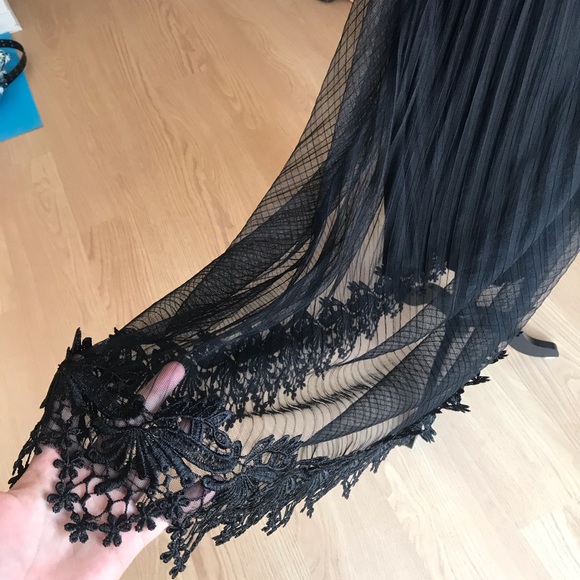 Dress - Picture 6 of 6